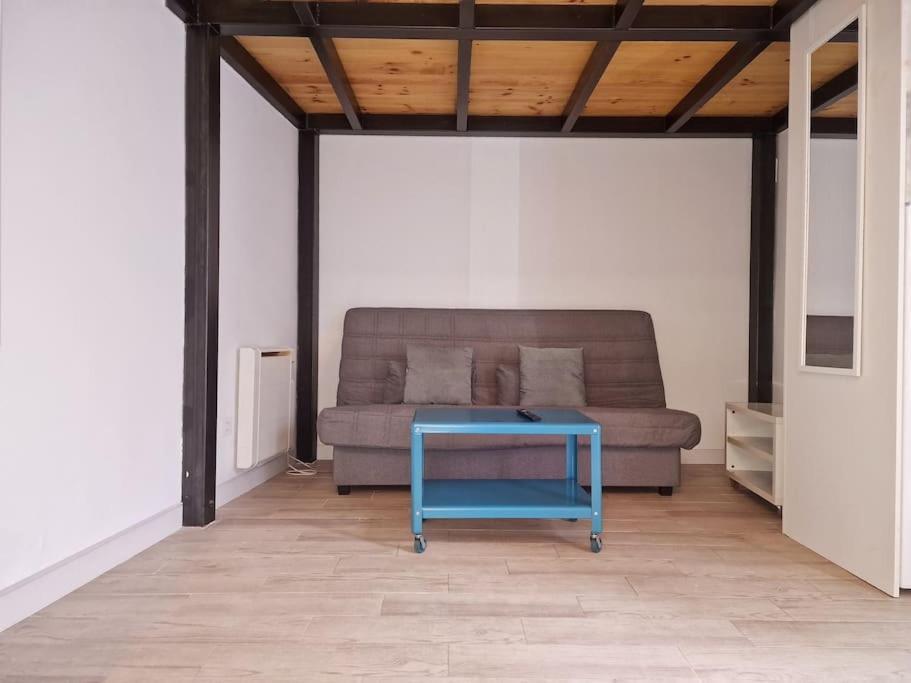 Mediodia Chica Apartamento Tipo Loft En La Latina Apartment Madrid Bagian luar foto