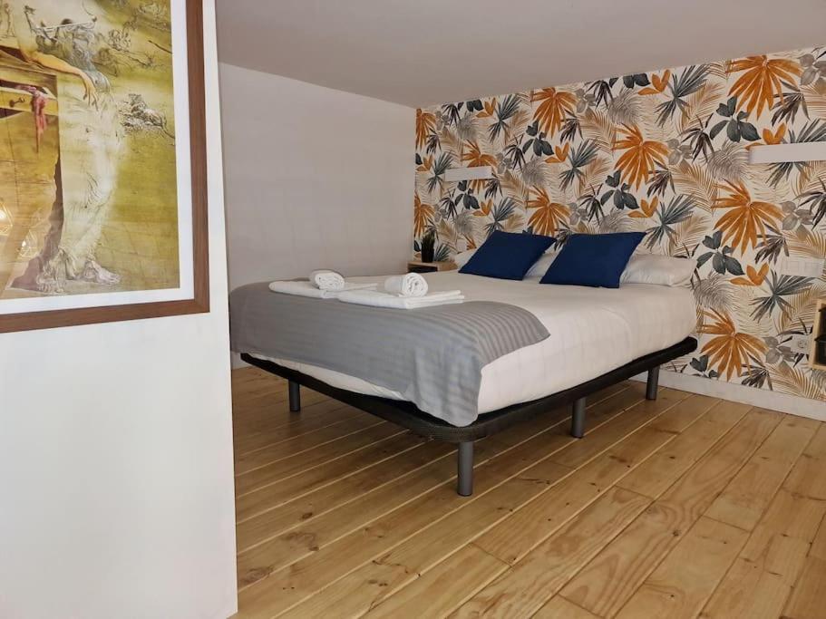Mediodia Chica Apartamento Tipo Loft En La Latina Apartment Madrid Bagian luar foto